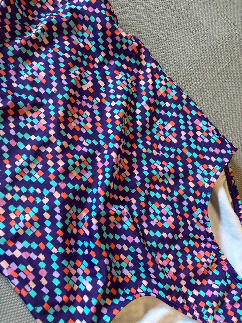 LL bean Girls One-Piece Swimsuit in Purple Geometric Print sz 10 spf 50 EUC
